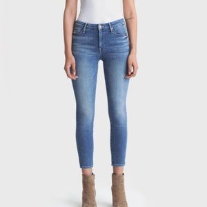 MOTHER The Looker Crop Denim Jeans